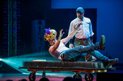 Adam Savage (left) and Jamie Hyneman of Mythbusters