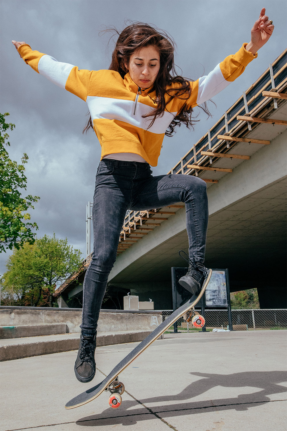 20190509outdoors-FemaleSkateboarders-8018