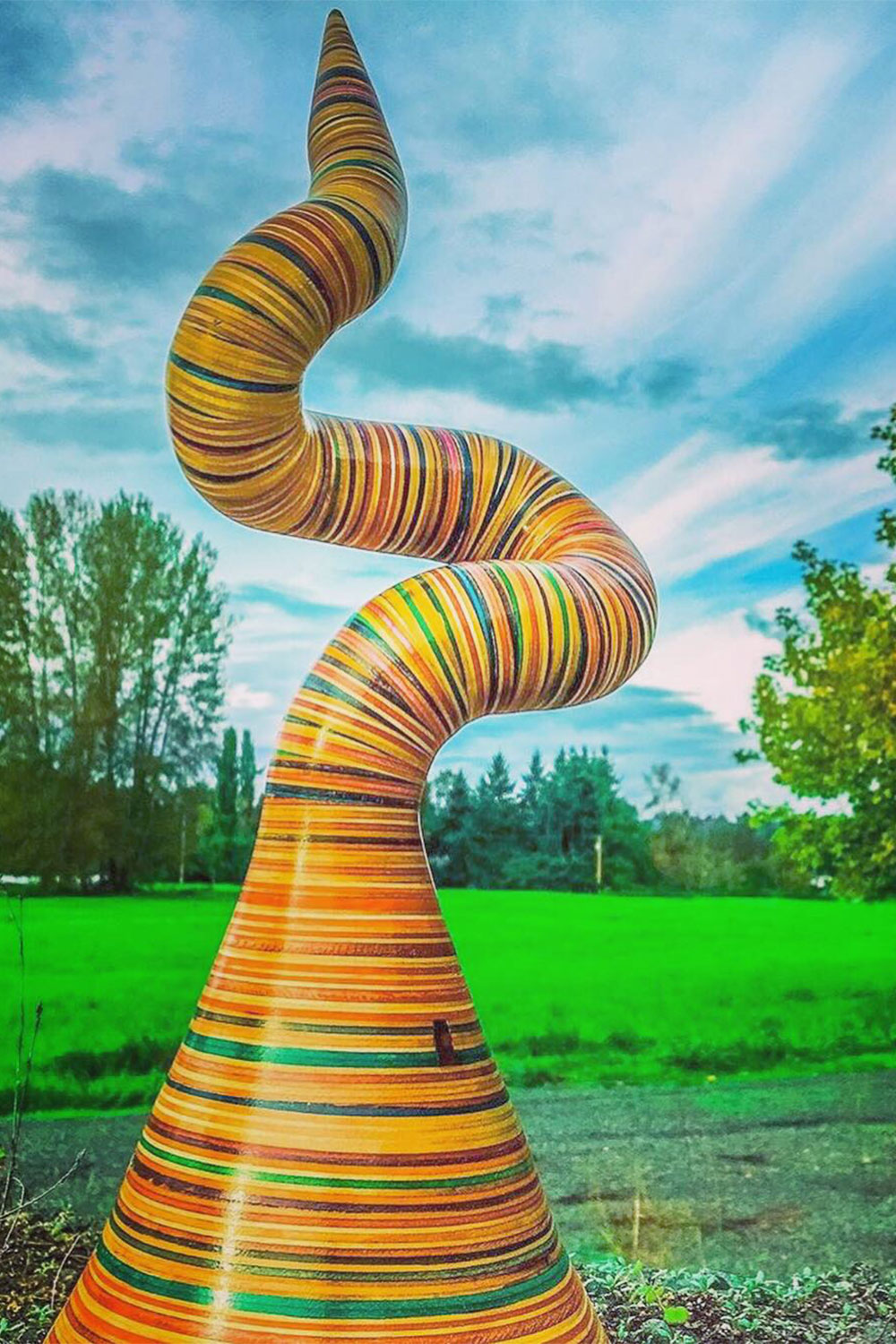 20191127gg-05-01-Skateboard-Sculpture